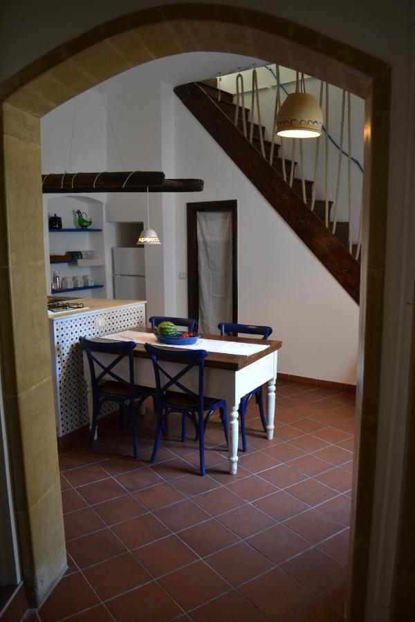 Upstairs - Lazy Terrace Villa Lecce Exterior foto